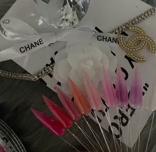 カラー Lii 416のネイルデザイン