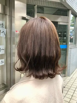 セミロング カラー 🌸暖色髪質改善 MEI🌸のヘアスタイル