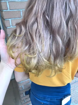 セミロング カラー パーマ ヘアアレンジ メンズ キッズ ネイル マツエク・マツパ サロンドミルク 原宿のヘアスタイル