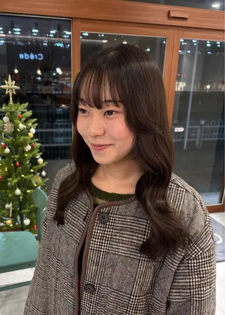 ロング 林田 紗羽のヘアスタイル