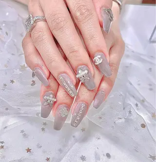 ネイル I-nailロング /ワンホン/キラキラのネイルデザイン