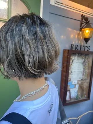 ショート カラー 清水千優/パーマ/透 明感カラー/メンズのヘアスタイル