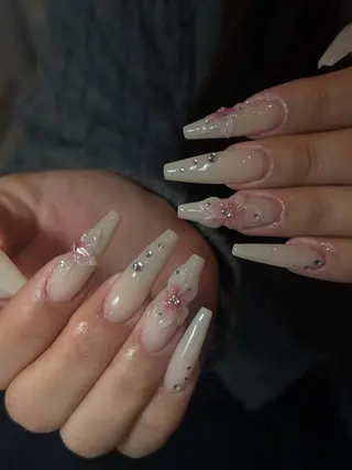 ネイル CoMo Nail Studio所属・CoMo Nailのネイルデザイン