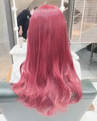 ロング カラー ヘアアレンジ 𝐑𝐈𝐍𝐊𝐀 🐣🩷のヘアスタイル