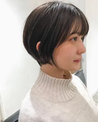 ショート カラー Loom.所属・村上雅人 ナチュラルモードのヘアスタイル