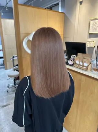 ミディアム miloc MOMOKAのヘアスタイル