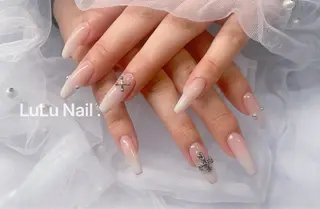 ネイル LULU Nail  Salon 新宿所属・LU LU NailSalonのネイルデザイン