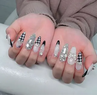 ネイル Lee Nails チップ長さだし専門店のネイルデザイン