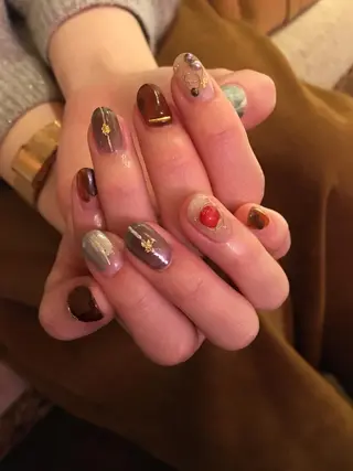 ネイル revia所属・ERI Nailistのネイルデザイン