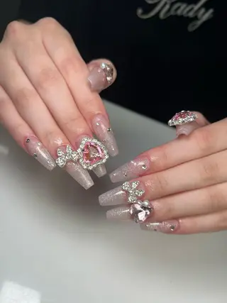 ネイル Nail Salon L'arc所属・💊大阪/心斎橋 moni🧠のネイルデザイン