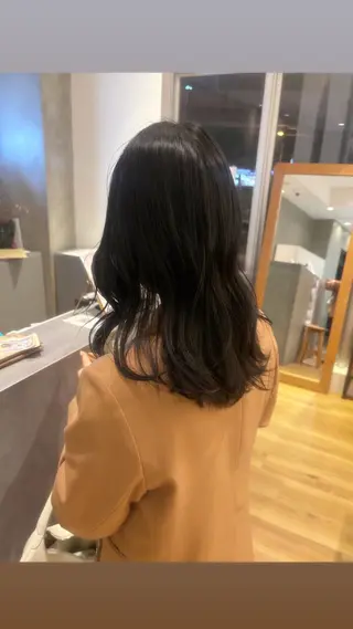 ミディアム カラー ブリーチカラー∕ デザインカラー／ねねのヘアスタイル