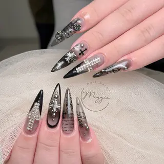 ネイル Maggie Nail🦩のネイルデザイン