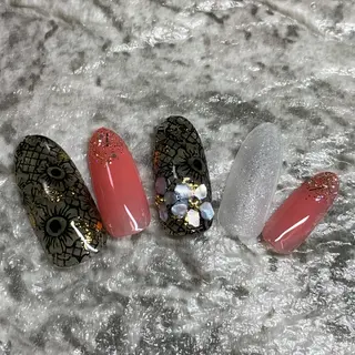 ネイル RuxuryNail ／RiAnnaのネイルデザイン