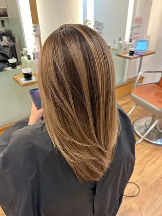 ロング カラー エクステ/ハイトーン /レイヤーカットのヘアスタイル