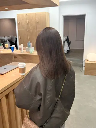 カラー 吉野 新菜のヘアスタイル