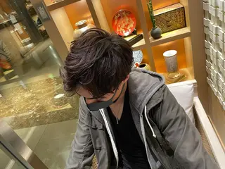 セミロング パーマ 中越 仁一郎のヘアスタイル