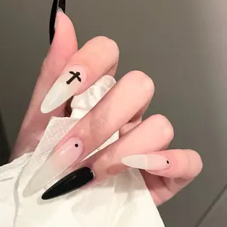 ネイル DR NAIL新宿所属・Haruka 🎀のネイルデザイン