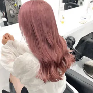ロング カラー 🫧うる艶トレンド 🫧透明感カラーのヘアスタイル
