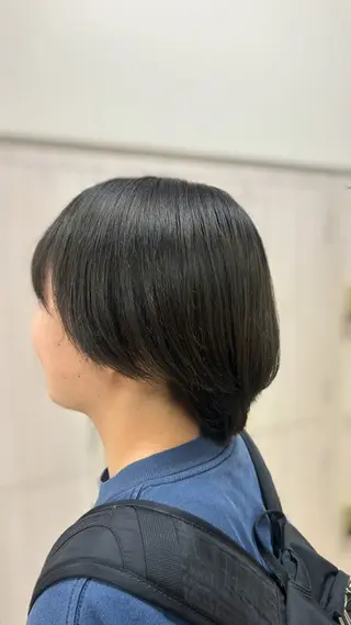 ショート ツヤ感／似合わせ カラー🌿yuiのヘアスタイル