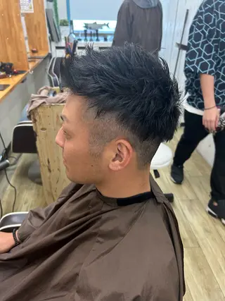 ショート 磯田 拳のヘアスタイル