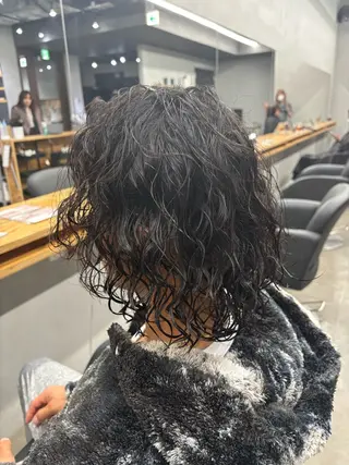 ミディアム パーマ メンズ メンズ支持率NO.1 マサキのヘアスタイル