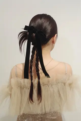 ロング ヘアアレンジ hazuki🐈‍⬛ 透明感カラーのヘアスタイル