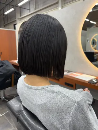 ミディアム 佐藤 菜穂のヘアスタイル