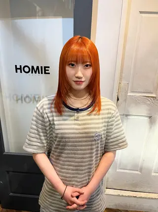 ミディアム カラー HOMIE TOKYO所属・sora / 渋谷 / ハイトーンのヘアスタイル