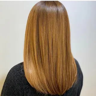 ロング カラー アダチ コウスケのヘアスタイル