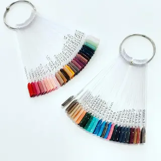 ネイル 吉澤 友恵のネイルデザイン