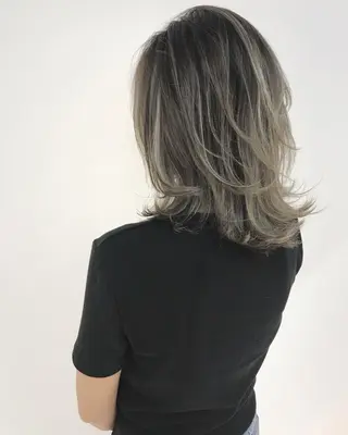 セミロング カラー grow恵比寿【グロウ】髪質改善/ハイライト/ブリーチ/レイヤーカット所属・奥野 貴史　代表　レイヤーのヘアスタイル