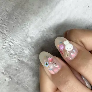 ネイル 東 千夏のネイルデザイン