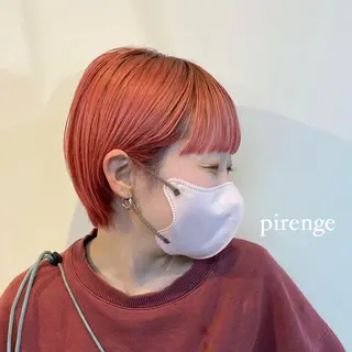 ショート カラー レイヤー/ボブ/透明 感カラー/佐藤奈由のヘアスタイル