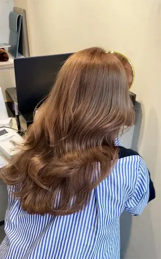 ロング カラー JEWIL SHIBUYAのヘアスタイル