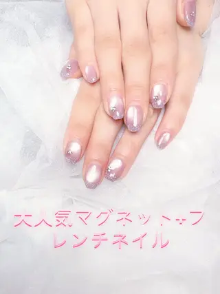 ネイル pink ladyサロン所属・べ にのネイルデザイン