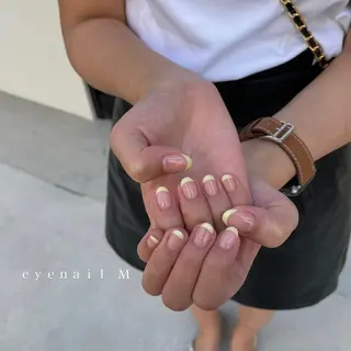 ネイル SHIORI 🤍のネイルデザイン