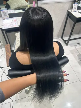 カラー 透明感カラー💙 束感マツエク🪼海月のヘアスタイル