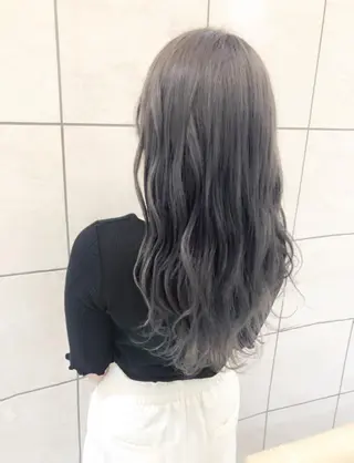 セミロング 髪質改善　縮毛の達人 矢井由真のヘアスタイル