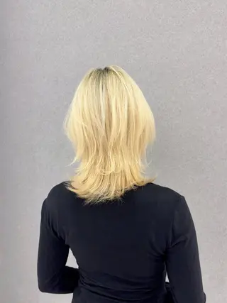 ミディアム ハイトーン/カラー /ウルフ/RENAのヘアスタイル