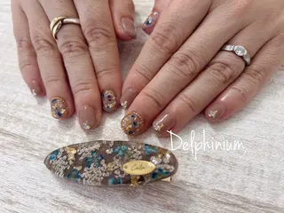 ネイル 岡本 友恵のネイルデザイン