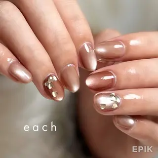 ネイル 𝒆𝒂𝒄𝒉 kanako 🕊のネイルデザイン