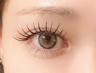 マツエク・マツパ ENNE LASH&BLOW所属・早坂 彩のマツエク・マツパデザイン