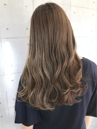 ロング カラー 高木 麻知子のヘアスタイル