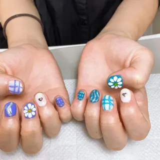 ネイル Una ☀️☀️のネイルデザイン