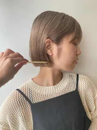 ミディアム カラー THE DAY所属・AKI HASHIMOTOのヘアスタイル