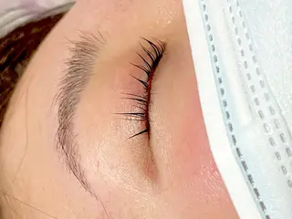 マツエク・マツパ リラネイル所属・福田 美代子のネイルデザイン