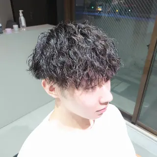 ショート メンズ パーマ iss所属・メンズ/パーマ特化 /波巻き/林洋平のヘアスタイル