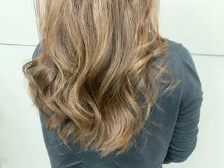 セミロング カラー Silk-lei【銀座店】所属・銀座/美髪縮毛矯正 /髪質改善/山本翔華のヘアスタイル