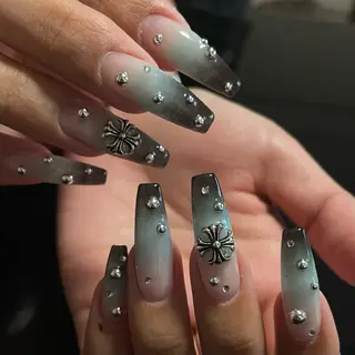 ネイル nail salon LIFE2nd所属・be' Yuhiのネイルデザイン