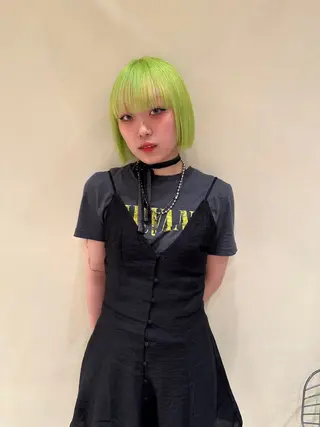 ショート カラー SALOWIN 梅田茶屋町店所属・梅田/ベージュカラー /ブリーチカラーのヘアスタイル